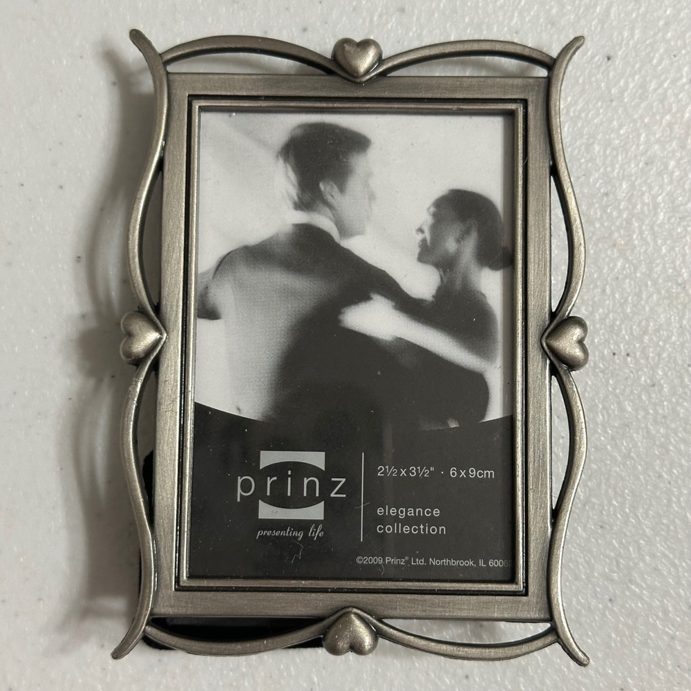 Prinz Elegance Collection Heart Pewter Tone Metal 2.5x3.5 Photo Frame 2009